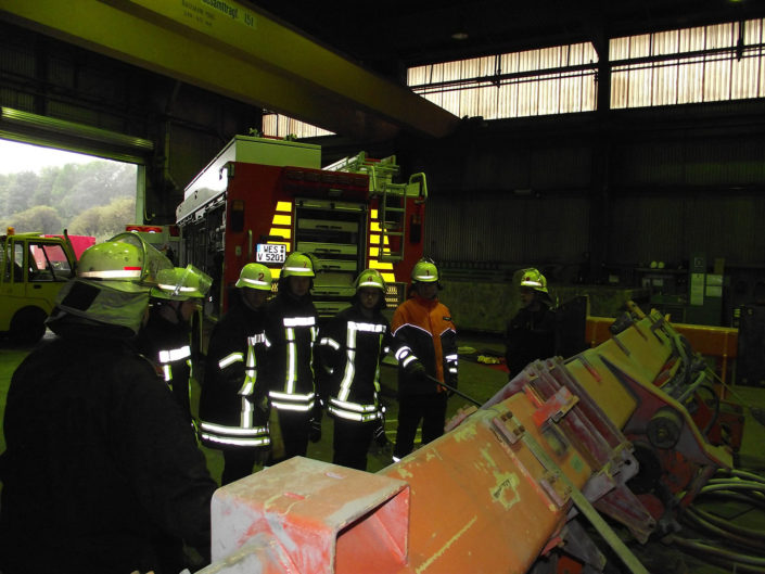 Feuerwehr Voerde: Abgeschlossene Grundausbildung 2017