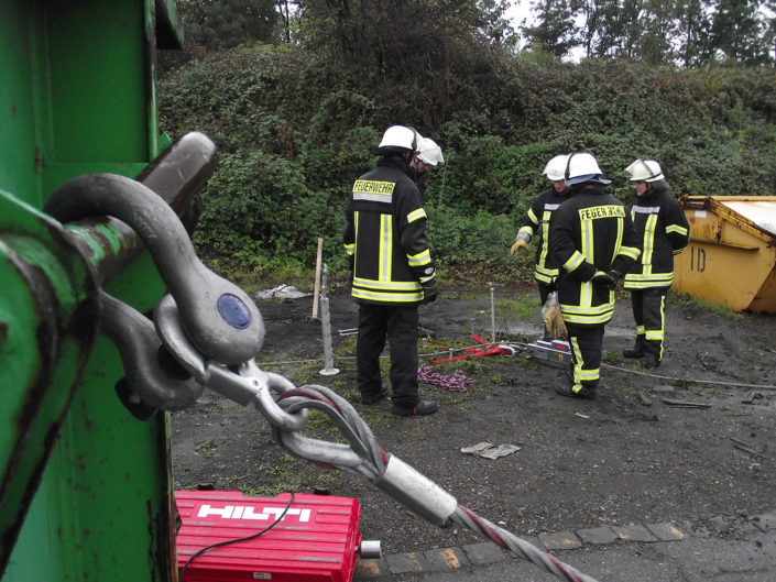 Feuerwehr Voerde: Abgeschlossene Grundausbildung 2017